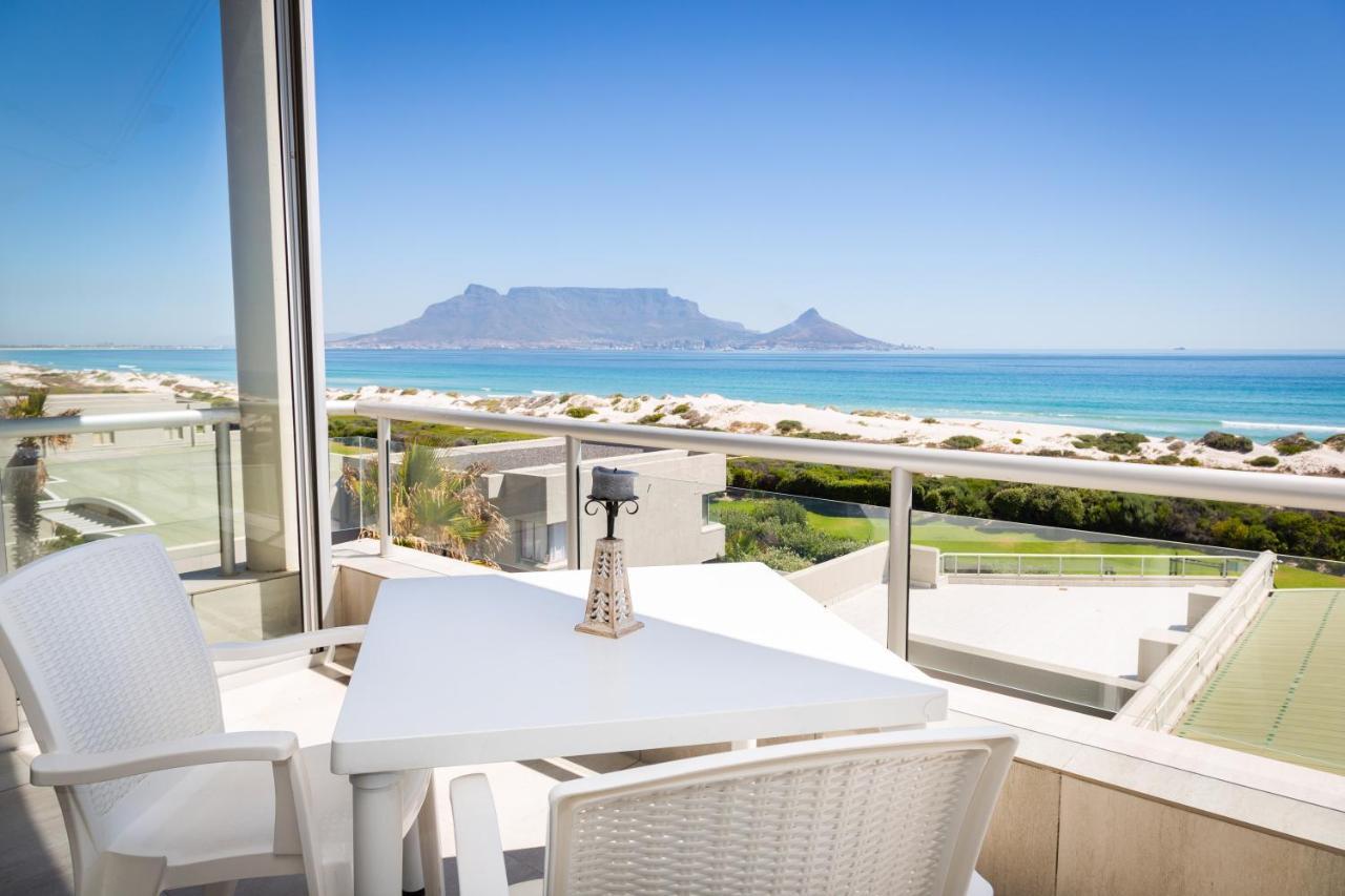 Luxury Private Beachfront 2 Bedroom Dolphin Apartment, Blouberg, เคปทาวน์ ภายนอก รูปภาพ