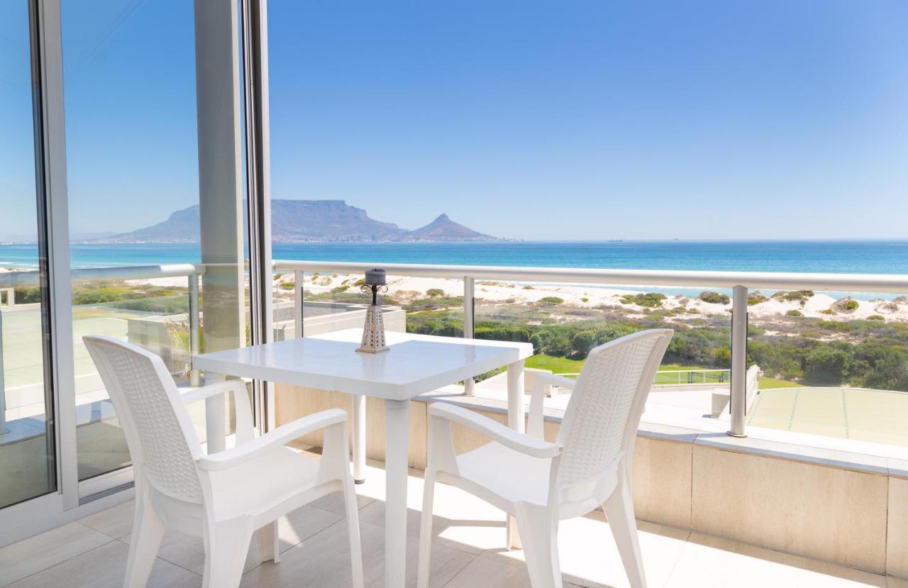 Luxury Private Beachfront 2 Bedroom Dolphin Apartment, Blouberg, เคปทาวน์ ภายนอก รูปภาพ